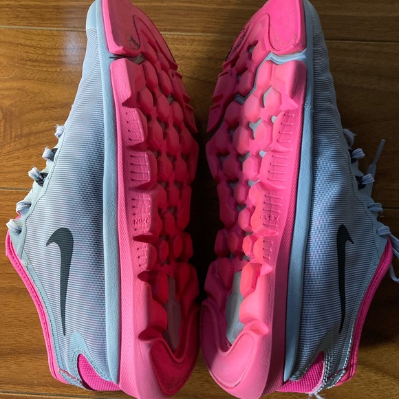 Nike shoes for women - Picture 2 of 3